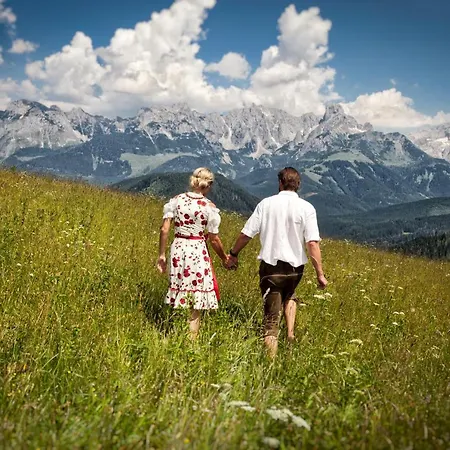 アパート Haus Bergland ザンクト・マルティン・アム・テンネンゲビルゲ