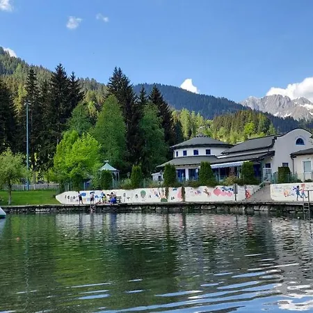 Haus Bergland 아파트